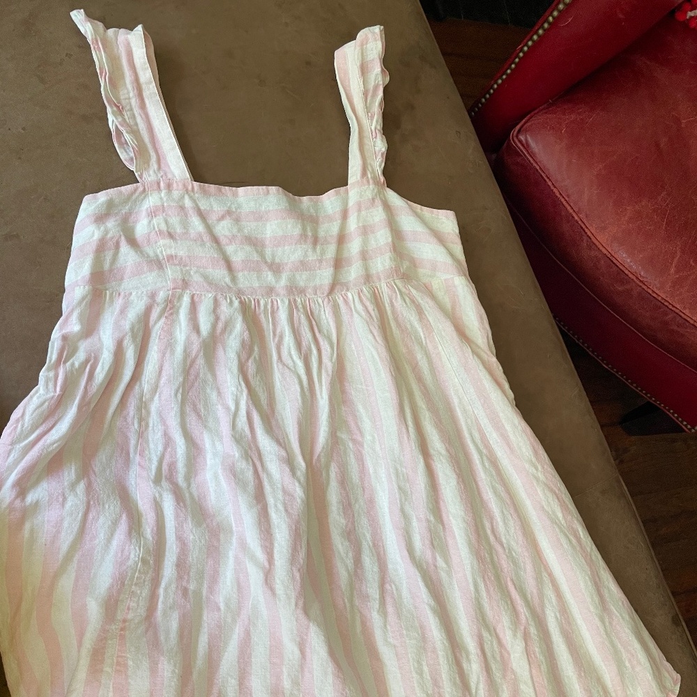 Cute Draper James linen pink and white dress size XL
